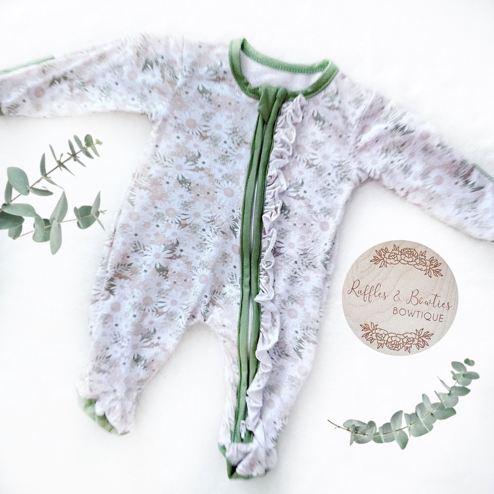NEW! Infant Girls Ruffle Dainty Floral Bamboo Sleepers/Rompers | 2 Way Zippers